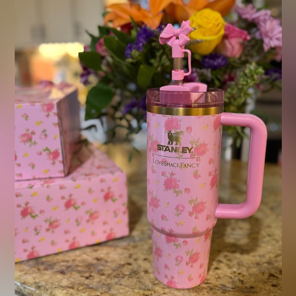 Stanley x LoveShackFancy Quencher H2.0 Flowstate Tumbler 30 oz.